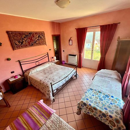La Casa Rosa Hotel Borghetto di Vara Exterior photo