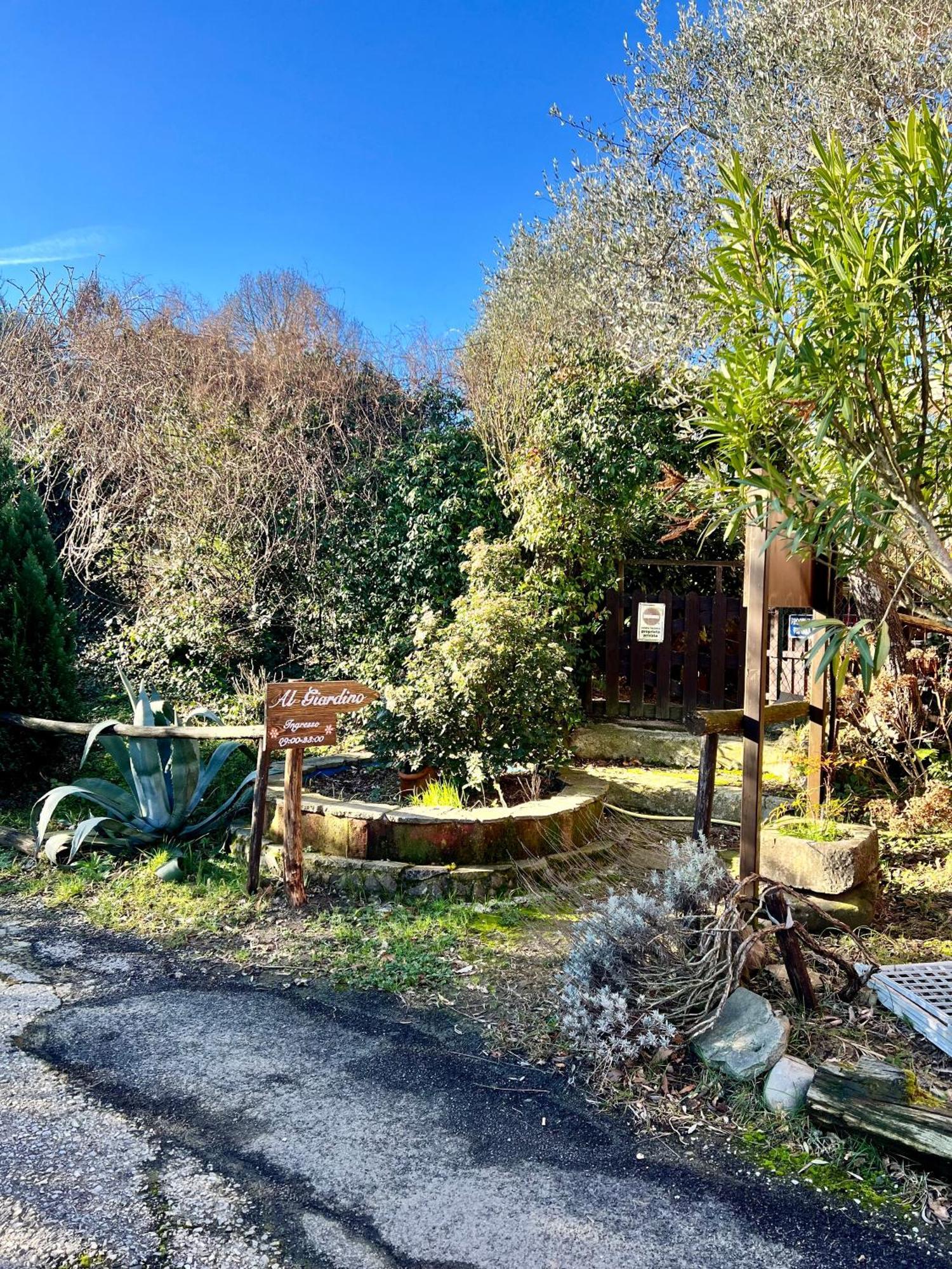 La Casa Rosa Hotel Borghetto di Vara Exterior photo