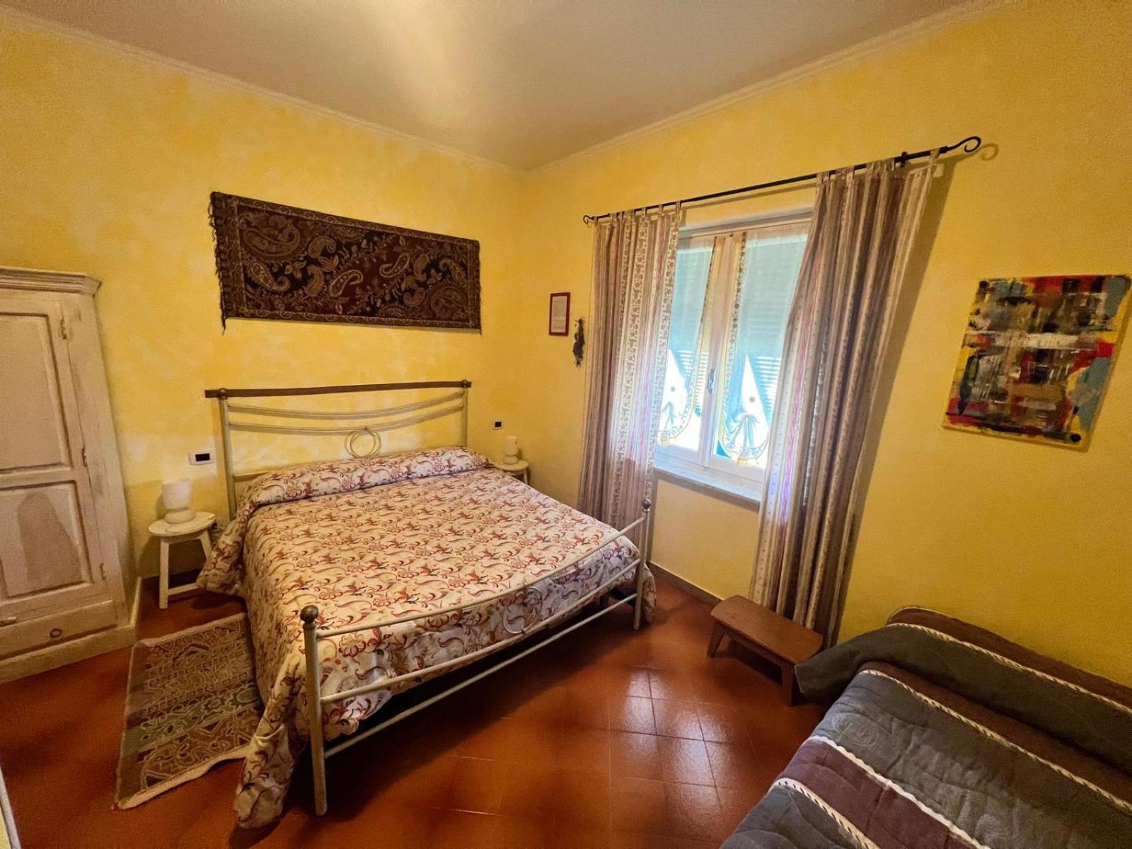 La Casa Rosa Hotel Borghetto di Vara Exterior photo
